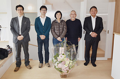 お友達に「注文建築っていいなー、こんなすてきな家が建つんだ」と言われ、この家、この設計で間違いなかったなと実感しました