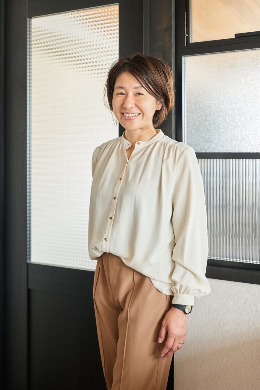 島岡 亜矢子